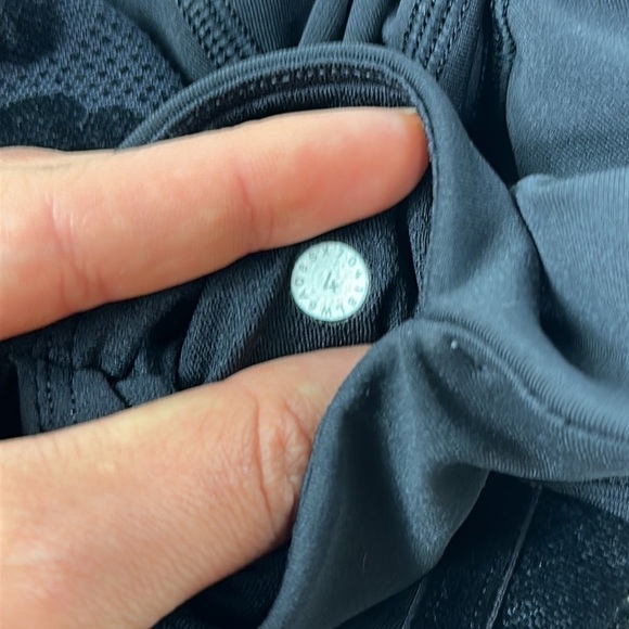 Lululemon Wunder Under Crop High-Rise *Flocked 21" Black / Scatter Floral Black - Picture 5 of 7